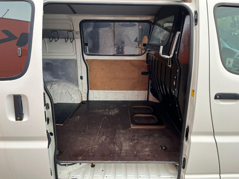 Μικρό βαν Toyota HiAce 4x4: φωτογραφία 18