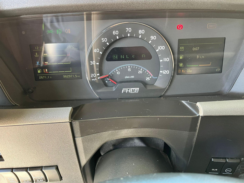 Μίσθωση Volvo FH 16 750 6x4 HYDRAULICS Volvo FH 16 750 6x4 HYDRAULICS: φωτογραφία 16 Μίσθωση Volvo FH 16 750 6x4 HYDRAULICS Volvo FH 16 750 6x4 HYDRAULICS: φωτογραφία 16