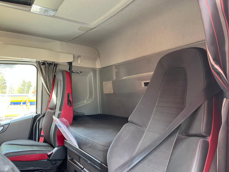 Φορτηγό σασί Volvo FH 460 6x2*4 FOR SALE AS CHASSIS / CHASSIS L=7400 mm: φωτογραφία 16