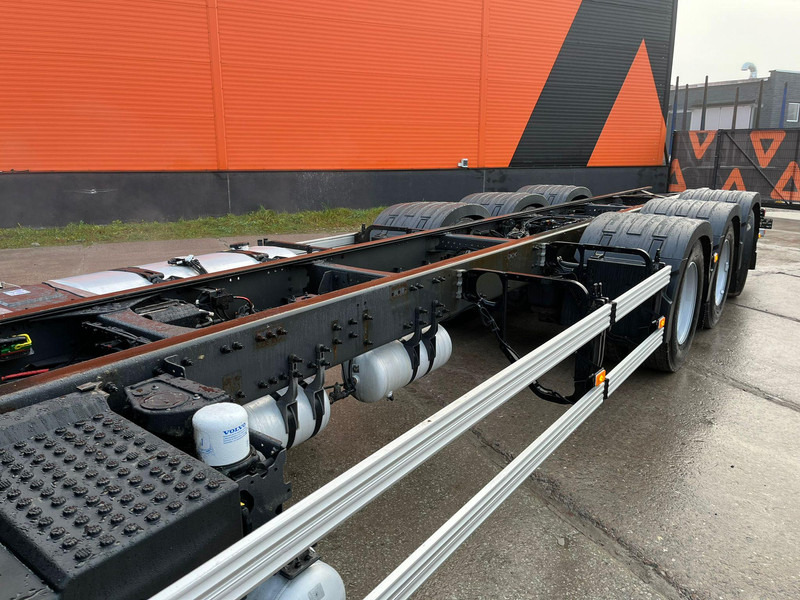 Φορτηγό σασί Volvo FH 500 8x4*4 CHASSIS L=9398mm: φωτογραφία 11