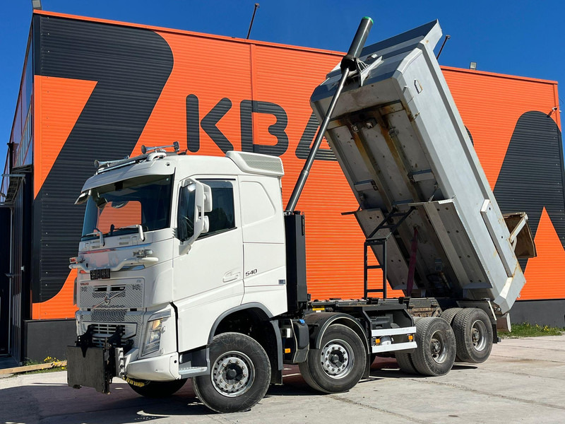 Volvo FH 540 8x4 RETARDER / TANDEM AXLE LIFT / BIG AXLES / BOX L=5704 mm - Φορτηγό ανατρεπόμενο: φωτογραφία 2 Volvo FH 540 8x4 RETARDER / TANDEM AXLE LIFT / BIG AXLES / BOX L=5704 mm - Φορτηγό ανατρεπόμενο: φωτογραφία 2