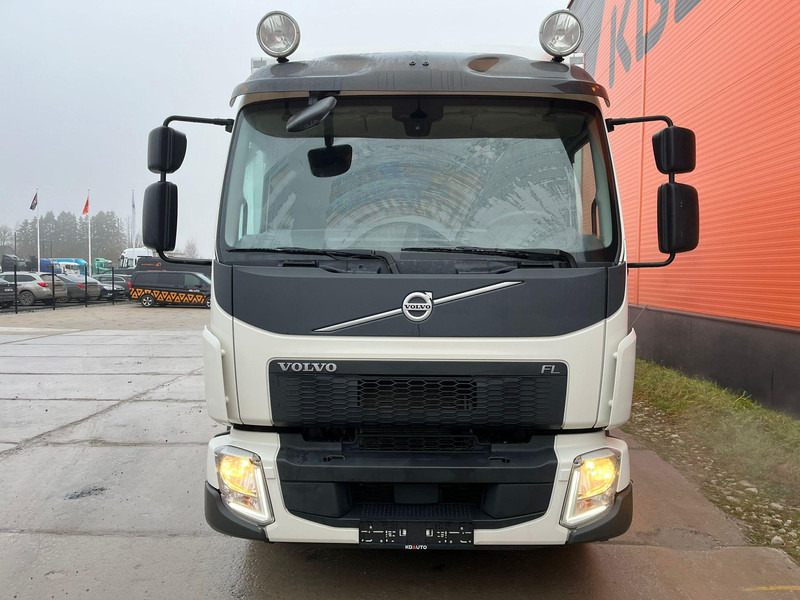 Volvo FL 210 4x2 BOXHEATING / BOX L=8757 mm - Φορτηγό κόφα: φωτογραφία 3 Volvo FL 210 4x2 BOXHEATING / BOX L=8757 mm - Φορτηγό κόφα: φωτογραφία 3