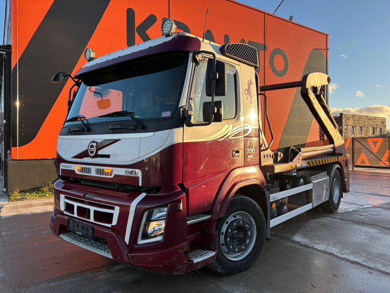 Volvo FM 330 4x2 LAXO LD126VA-2 / PLATFORM L=4300-5928 mm - Φορτηγό καδοφόρος φορτωτής: φωτογραφία 2 Volvo FM 330 4x2 LAXO LD126VA-2 / PLATFORM L=4300-5928 mm - Φορτηγό καδοφόρος φορτωτής: φωτογραφία 2