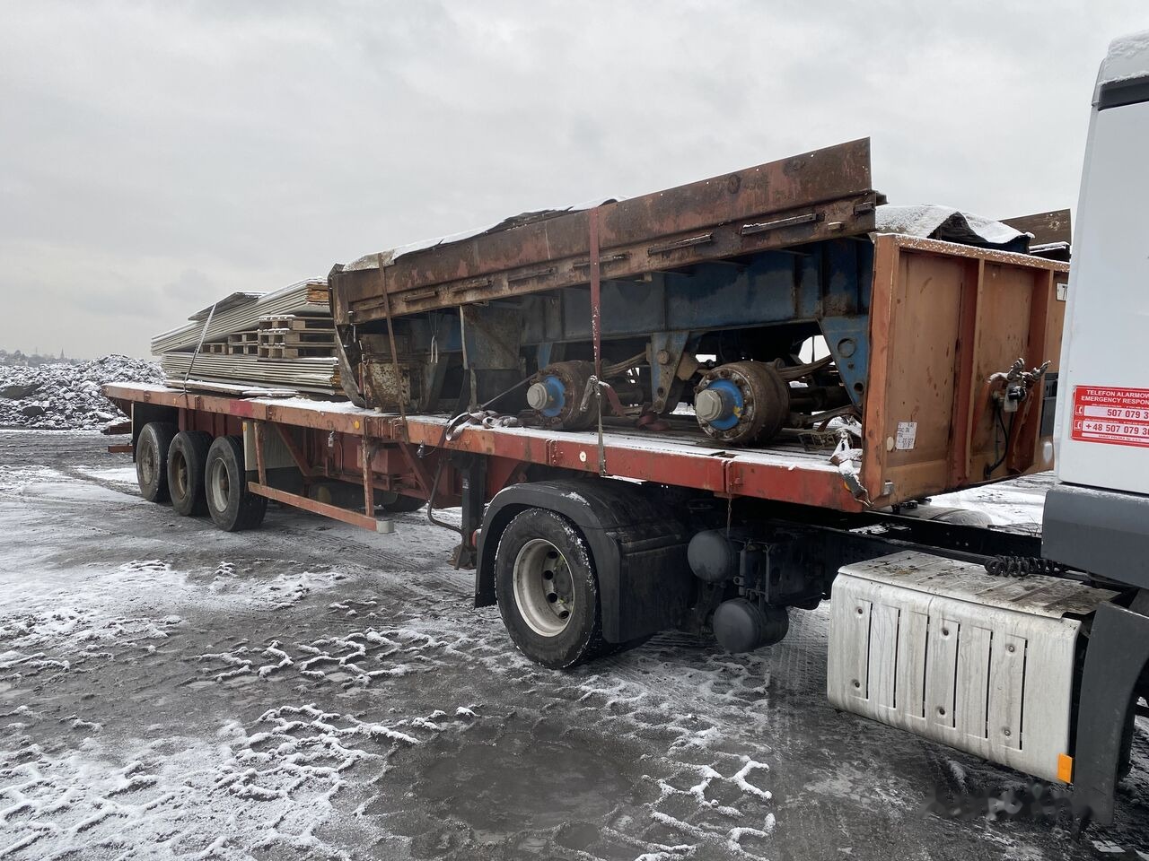 Robuste - Ημιρυμουλκούμενο μεταφοράς ξυλείας: φωτογραφία 1 Robuste - Ημιρυμουλκούμενο μεταφοράς ξυλείας: φωτογραφία 1