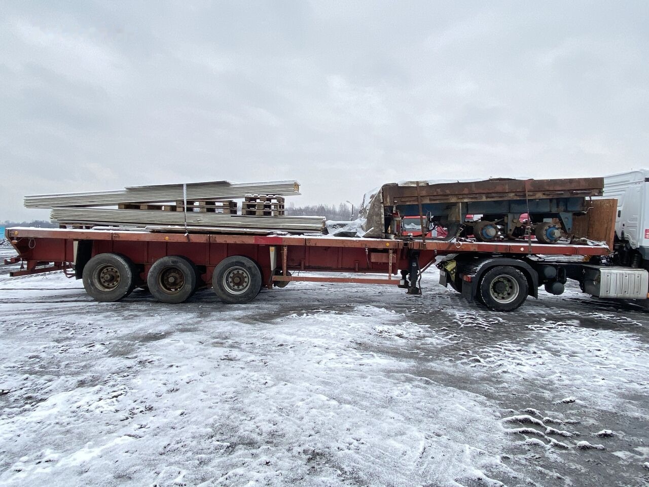 Robuste - Ημιρυμουλκούμενο μεταφοράς ξυλείας: φωτογραφία 2 Robuste - Ημιρυμουλκούμενο μεταφοράς ξυλείας: φωτογραφία 2