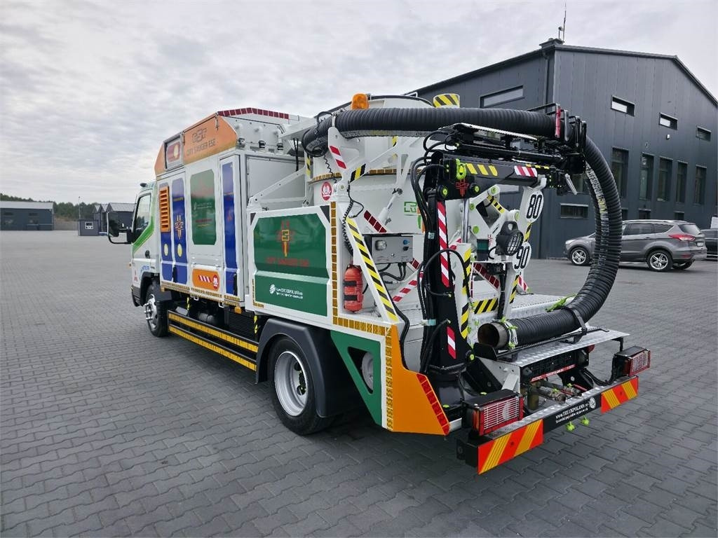 Mitsubishi CANTER odkurzacz koparka ssąca Saugbagger CITY SAU - Όχημα εκκένωσης βόθρων: φωτογραφία 5 Mitsubishi CANTER odkurzacz koparka ssąca Saugbagger CITY SAU - Όχημα εκκένωσης βόθρων: φωτογραφία 5