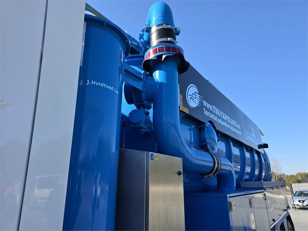 Όχημα εκκένωσης βόθρων Scania Larsen FlexVac 311 Vacuum suction loader: φωτογραφία 12