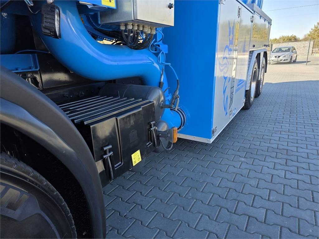 Όχημα εκκένωσης βόθρων Scania Larsen FlexVac 311 Vacuum suction loader: φωτογραφία 10