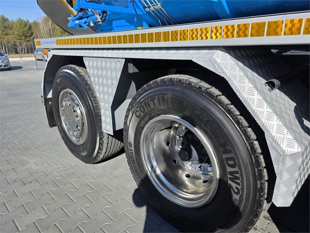 Όχημα εκκένωσης βόθρων Scania Larsen FlexVac 311 Vacuum suction loader: φωτογραφία 20