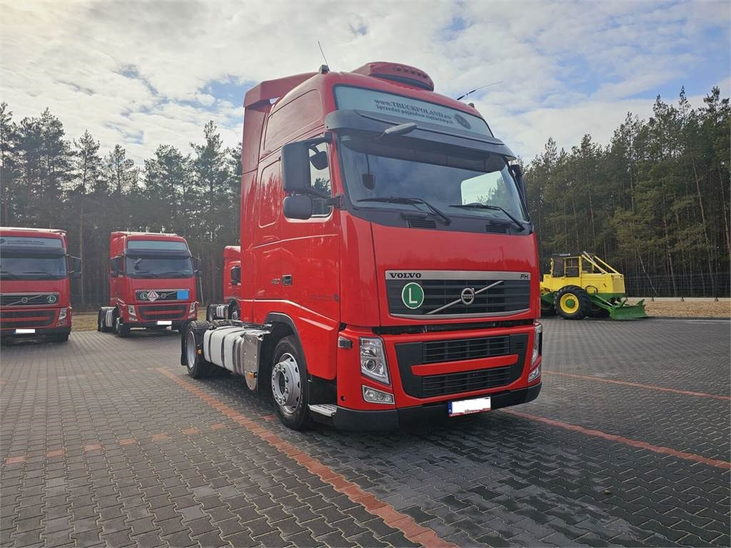 Volvo FH13 XXL EURO 5 2011 + KRONE MEGA RAISE - Τράκτορας: φωτογραφία 3 Volvo FH13 XXL EURO 5 2011 + KRONE MEGA RAISE - Τράκτορας: φωτογραφία 3