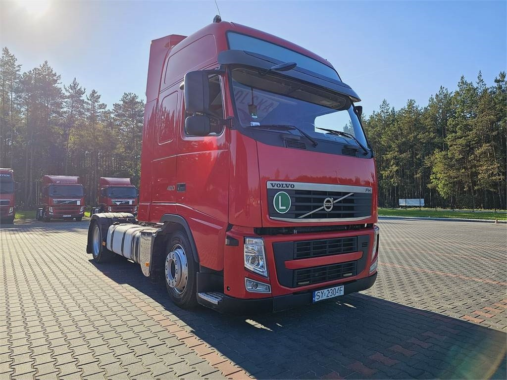 Volvo FH13 XXL MANUAL 420 EURO 5 2011 r MEGA LOW DECK - Τράκτορας: φωτογραφία 1 Volvo FH13 XXL MANUAL 420 EURO 5 2011 r MEGA LOW DECK - Τράκτορας: φωτογραφία 1