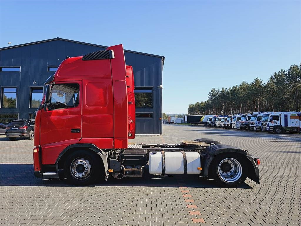 Volvo FH13 XXL MANUAL 420 EURO 5 2011 r MEGA LOW DECK - Τράκτορας: φωτογραφία 3 Volvo FH13 XXL MANUAL 420 EURO 5 2011 r MEGA LOW DECK - Τράκτορας: φωτογραφία 3
