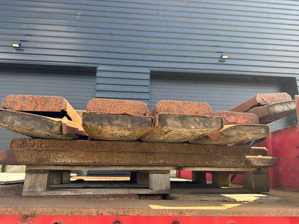 Επικαθήμενο με χαμηλό δάπεδο Faymonville 4 achs tieflader / Baggermulde Faymonville 4 achs tieflader / Baggermulde: φωτογραφία 7 Επικαθήμενο με χαμηλό δάπεδο Faymonville 4 achs tieflader / Baggermulde Faymonville 4 achs tieflader / Baggermulde: φωτογραφία 7