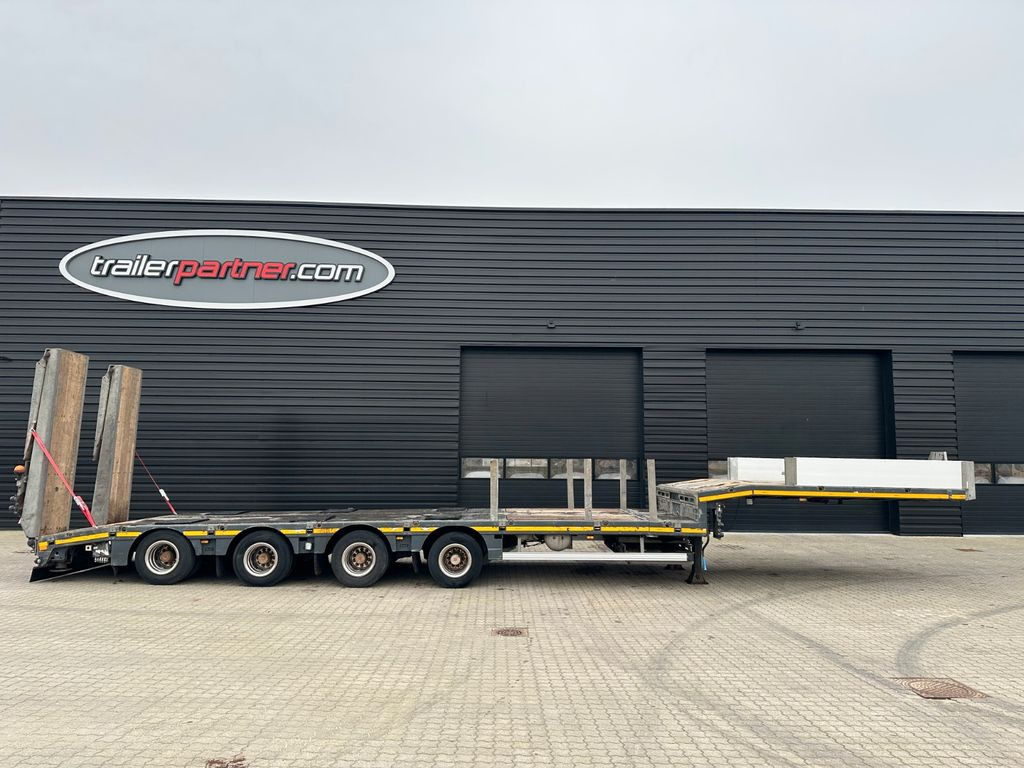 Faymonville Maxtrailer 4 achs tieflader / Zwangslenkung Faymonville Maxtrailer 4 achs tieflader / Zwangslenkung - Επικαθήμενο με χαμηλό δάπεδο: φωτογραφία 1 Faymonville Maxtrailer 4 achs tieflader / Zwangslenkung Faymonville Maxtrailer 4 achs tieflader / Zwangslenkung - Επικαθήμενο με χαμηλό δάπεδο: φωτογραφία 1