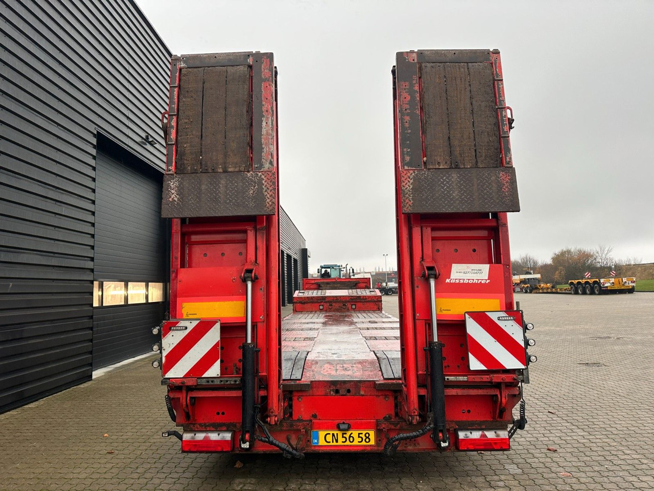 Επικαθήμενο με χαμηλό δάπεδο Kässbohrer 4 achs tieflader / ausziehbar: φωτογραφία 12
