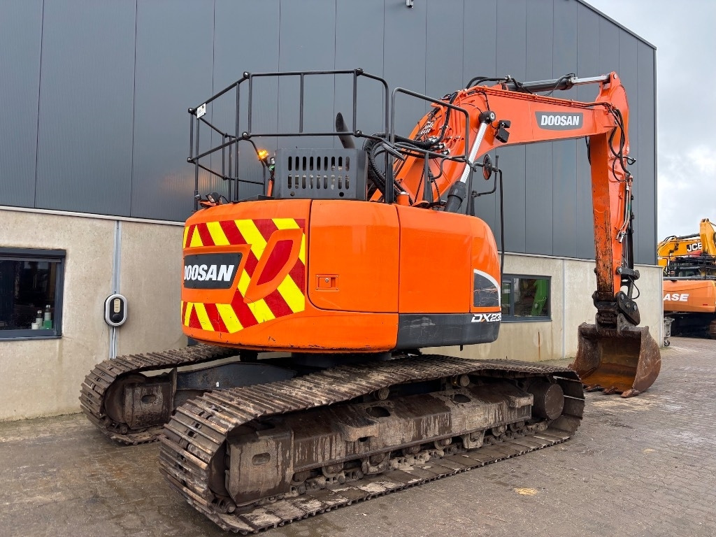 Doosan DX 235 LCR-5 - DX 235 - DX 225 - Ερπυστριοφόρος εκσκαφέας: φωτογραφία 5 Doosan DX 235 LCR-5 - DX 235 - DX 225 - Ερπυστριοφόρος εκσκαφέας: φωτογραφία 5