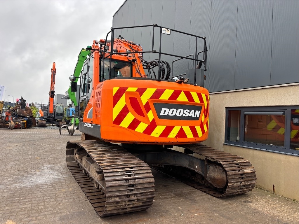 Doosan DX 235 LCR-5 - DX 235 - DX 225 - Ερπυστριοφόρος εκσκαφέας: φωτογραφία 4 Doosan DX 235 LCR-5 - DX 235 - DX 225 - Ερπυστριοφόρος εκσκαφέας: φωτογραφία 4