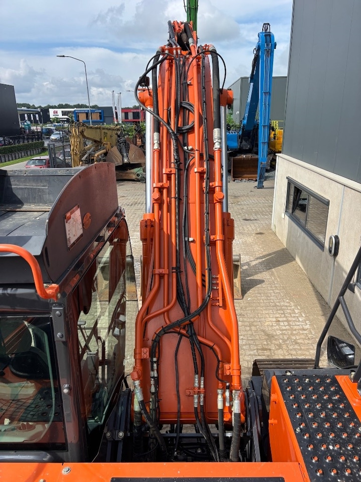 Ερπυστριοφόρος εκσκαφέας Hitachi ZX 210 LC-6: φωτογραφία 31