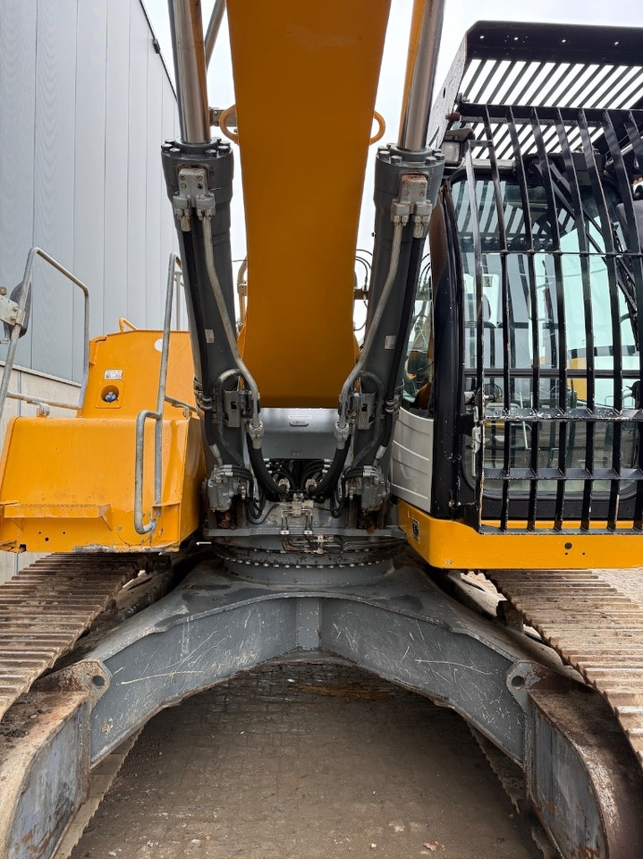 Liebherr R 946 LC - R946 - R946LC - R 938 - Ερπυστριοφόρος εκσκαφέας: φωτογραφία 5 Liebherr R 946 LC - R946 - R946LC - R 938 - Ερπυστριοφόρος εκσκαφέας: φωτογραφία 5