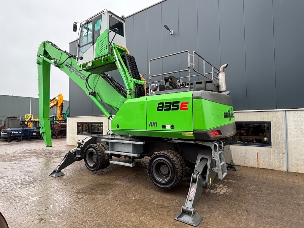 Sennebogen 835 M - 835 E - 835E - 835M - Μηχάνημα Διαχείρισης Υλικών: φωτογραφία 3 Sennebogen 835 M - 835 E - 835E - 835M - Μηχάνημα Διαχείρισης Υλικών: φωτογραφία 3