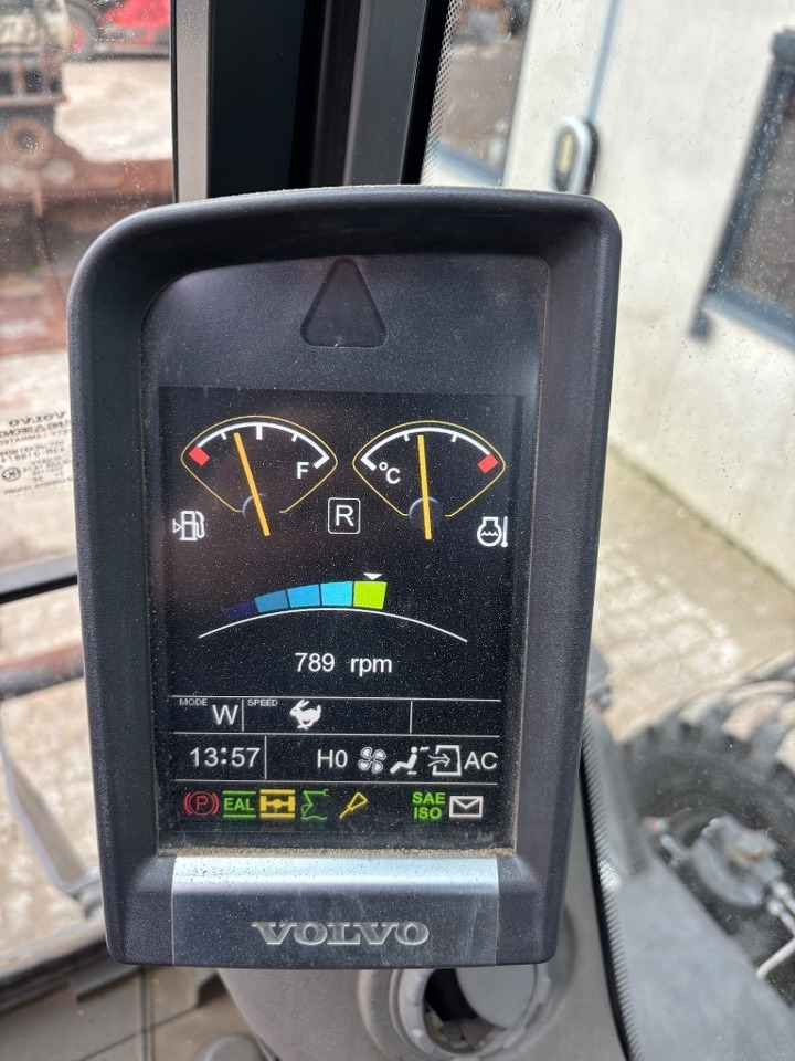 Τροχοφόρος εκσκαφέας Volvo EW 210 D - EW210 - EW210D - EW 180 - EW 240: φωτογραφία 31