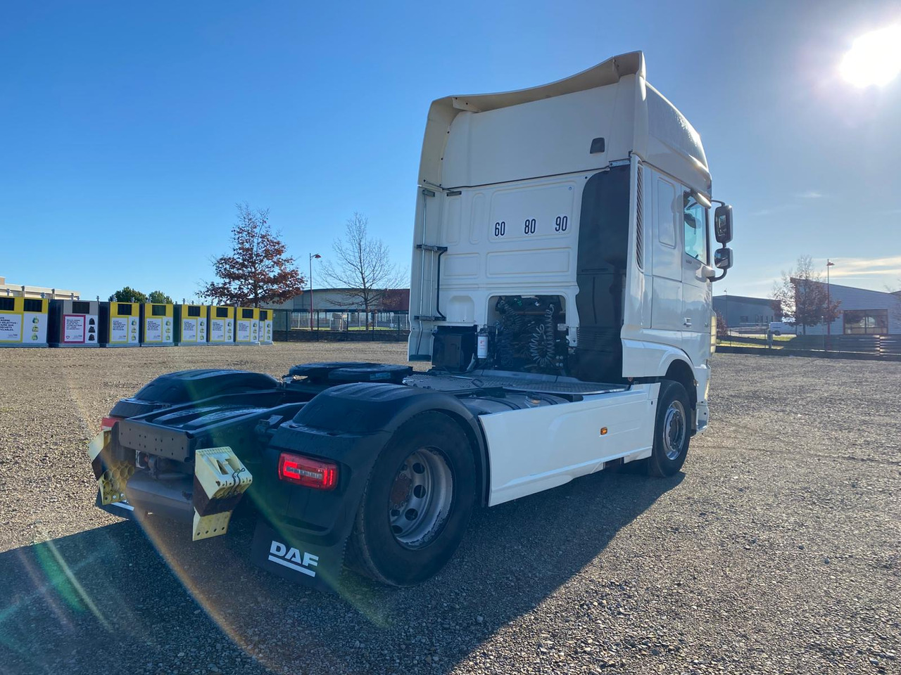 DAF XF530 Super Space Cab - Τράκτορας: φωτογραφία 3 DAF XF530 Super Space Cab - Τράκτορας: φωτογραφία 3