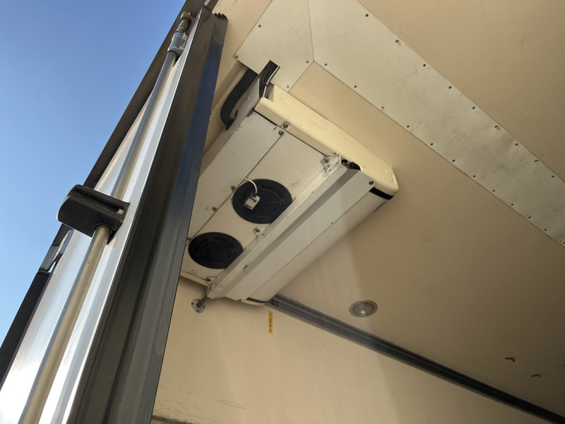 Krone Cool Liner / Carrier Vector 1850 mt / Frigo Box / Loadlift / NL Trailer - Επικαθήμενο ψυγείο: φωτογραφία 4 Krone Cool Liner / Carrier Vector 1850 mt / Frigo Box / Loadlift / NL Trailer - Επικαθήμενο ψυγείο: φωτογραφία 4