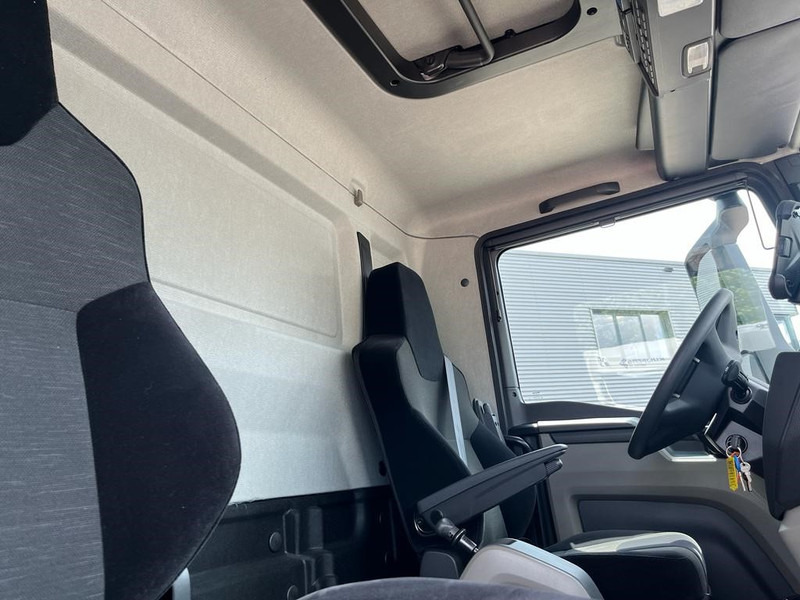 MAN TGM 18.250 / Carrier Koeler -30 gr / Chereau Frigobox / Laadklep / APK 06-26 - Φορτηγό ψυγείο: φωτογραφία 5 MAN TGM 18.250 / Carrier Koeler -30 gr / Chereau Frigobox / Laadklep / APK 06-26 - Φορτηγό ψυγείο: φωτογραφία 5