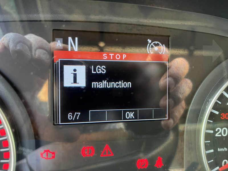 MAN TGX 18.460 XXL / Motor Defect -> Not Running / Retarder / 526 dkm / 2 Tanks - Τράκτορας: φωτογραφία 5 MAN TGX 18.460 XXL / Motor Defect -> Not Running / Retarder / 526 dkm / 2 Tanks - Τράκτορας: φωτογραφία 5