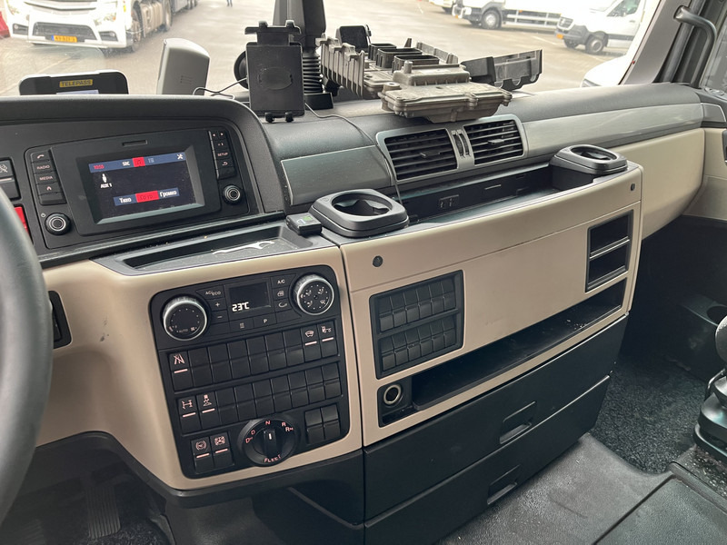 MAN TGX 18.460 XXL / Motor Defect -> Not Running / Retarder / 645 dkm / 2 Tanks - Τράκτορας: φωτογραφία 5 MAN TGX 18.460 XXL / Motor Defect -> Not Running / Retarder / 645 dkm / 2 Tanks - Τράκτορας: φωτογραφία 5