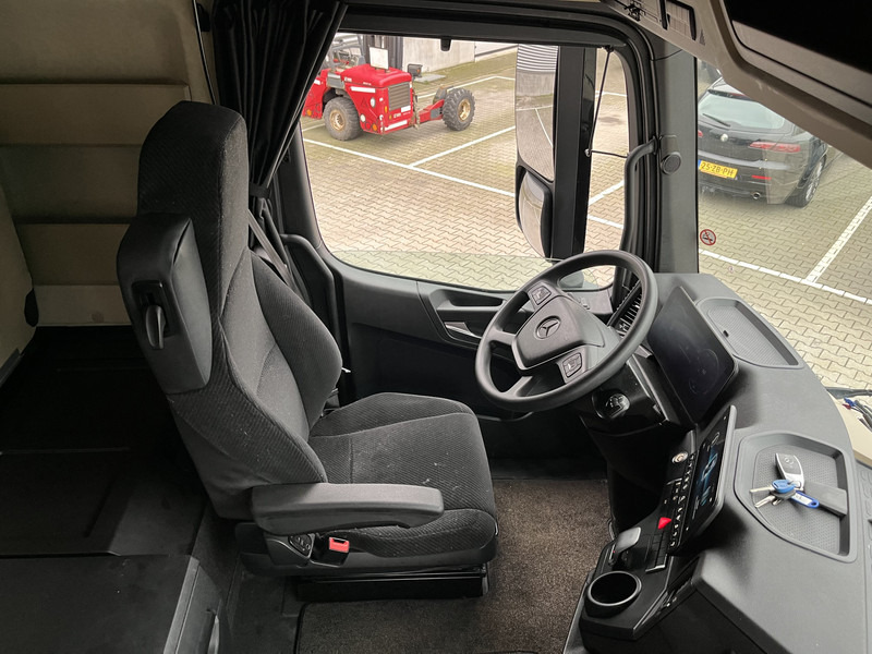 Mercedes-Benz Actros 1842 Gigaspace / Full Spoiler / NL Truck - Τράκτορας: φωτογραφία 3 Mercedes-Benz Actros 1842 Gigaspace / Full Spoiler / NL Truck - Τράκτορας: φωτογραφία 3