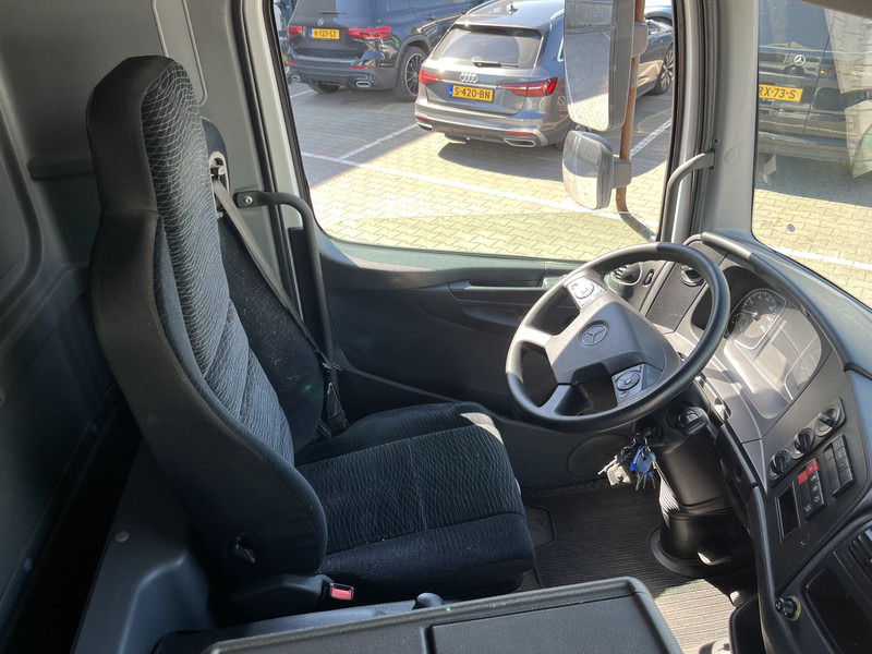 Mercedes-Benz Atego 818 / 8 Ton / 719 dkm / Box / Loadlift / APK TUV 07-25 - Φορτηγό κόφα: φωτογραφία 3 Mercedes-Benz Atego 818 / 8 Ton / 719 dkm / Box / Loadlift / APK TUV 07-25 - Φορτηγό κόφα: φωτογραφία 3
