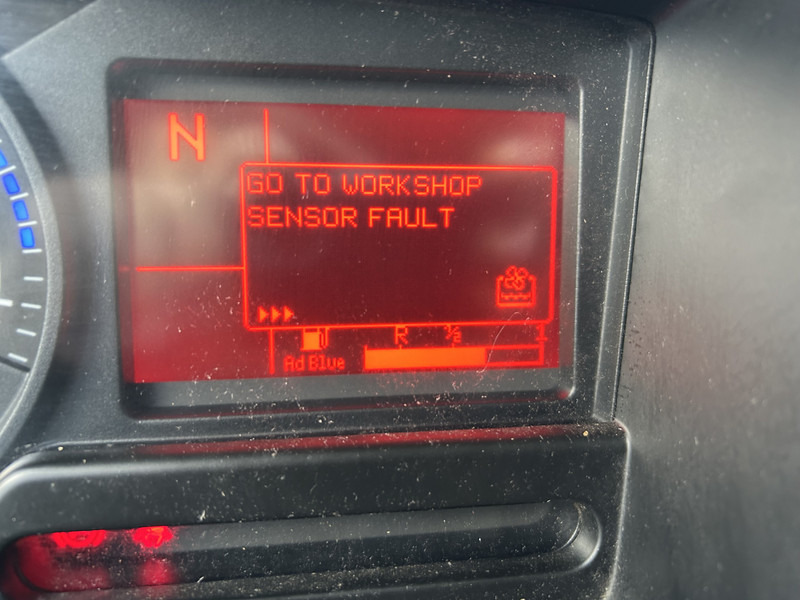 Renault D 210 Euro 6 C / 12 Ton / 293 dkm / Box / Loadlift / APK TUV 09-26 - Φορτηγό κόφα: φωτογραφία 5 Renault D 210 Euro 6 C / 12 Ton / 293 dkm / Box / Loadlift / APK TUV 09-26 - Φορτηγό κόφα: φωτογραφία 5