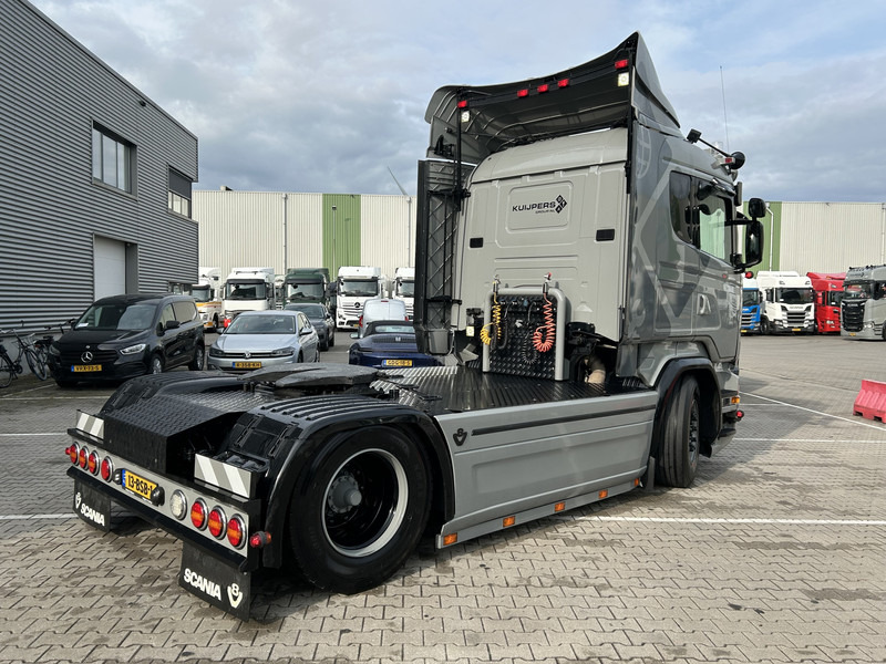 Scania R520 V8 / Showtruck / Buffl Special Interior / Vol Lucht / Retarder - Τράκτορας: φωτογραφία 2 Scania R520 V8 / Showtruck / Buffl Special Interior / Vol Lucht / Retarder - Τράκτορας: φωτογραφία 2