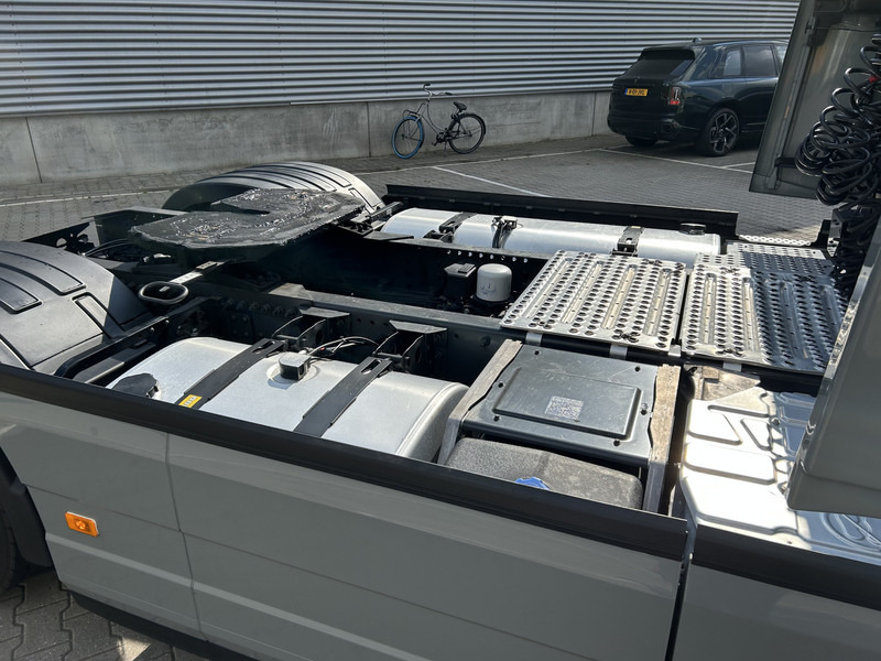 Τράκτορας Volvo FH 500 Globetrotter XL / VEB+ / 2 Tanks / New Tacho V2 / APK TUV 07-26: φωτογραφία 15