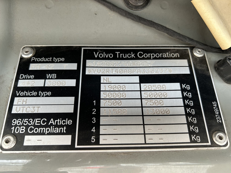 Τράκτορας Volvo FH 500 Globetrotter XL / VEB+ / 2 Tanks / New Tacho V2 / APK TUV 07-26: φωτογραφία 13