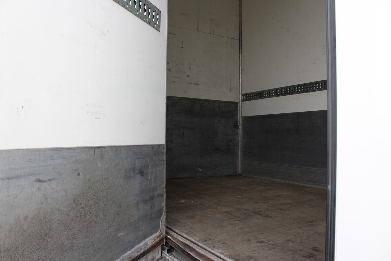 MAN TGX 26.480 6×2-4 Skåp/Fjärr - Φορτηγό κόφα: φωτογραφία 4 MAN TGX 26.480 6×2-4 Skåp/Fjärr - Φορτηγό κόφα: φωτογραφία 4