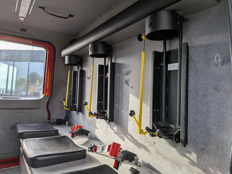 Mercedes-Benz NG 1626 V8 - Πυροσβεστικό όχημα: φωτογραφία 4 Mercedes-Benz NG 1626 V8 - Πυροσβεστικό όχημα: φωτογραφία 4