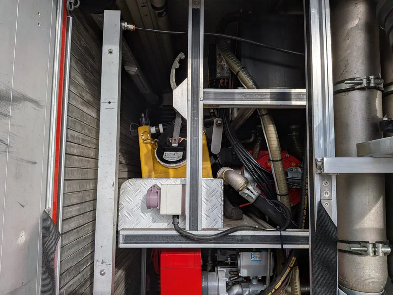 Mercedes-Benz NG 1626 V8 - Πυροσβεστικό όχημα: φωτογραφία 3 Mercedes-Benz NG 1626 V8 - Πυροσβεστικό όχημα: φωτογραφία 3