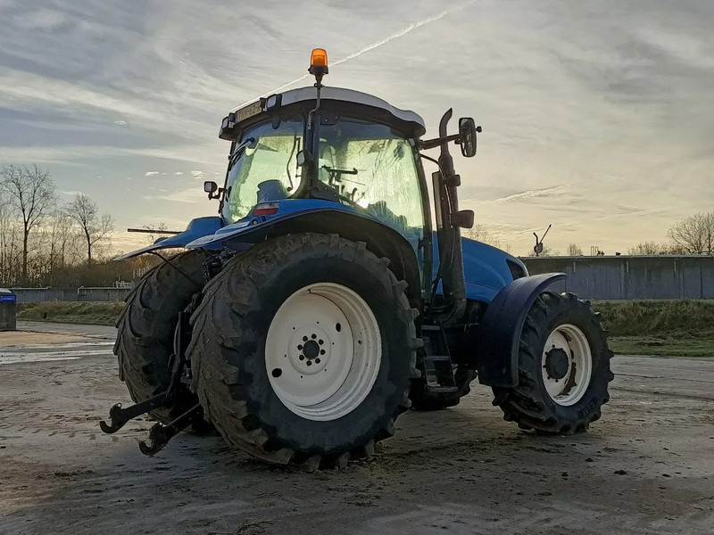 New Holland TS135A TS135A - Τρακτέρ: φωτογραφία 3 New Holland TS135A TS135A - Τρακτέρ: φωτογραφία 3
