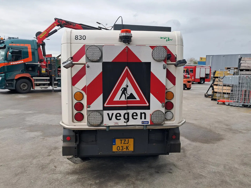 Ravo 540 540 - Σάρωθρο δρόμων: φωτογραφία 4 Ravo 540 540 - Σάρωθρο δρόμων: φωτογραφία 4