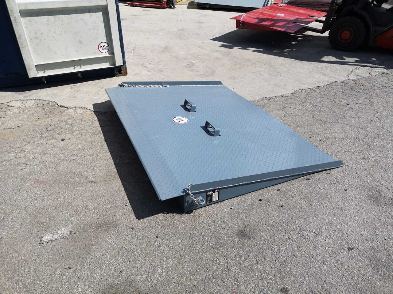 AZ RAMP HCNN08 - Ράμπα φόρτωσης: φωτογραφία 4 AZ RAMP HCNN08 - Ράμπα φόρτωσης: φωτογραφία 4