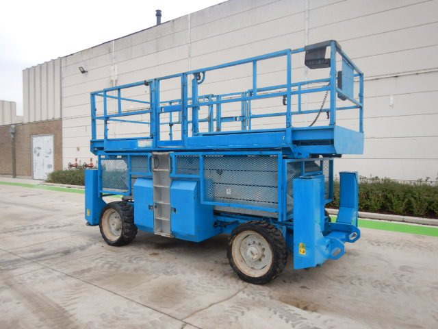 Ψαλιδωτό ανυψωτικό Used scissor Lift Diesel 4x4 GENIE GS-4390-RT: φωτογραφία 7