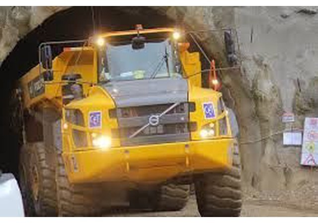 Volvo nieuwe Oliekoeler voe11033628 voe11110107 - Κιβώτιο ταχυτήτων και ανταλλακτικά για Αρθρωτό φορτηγό: φωτογραφία 3 Volvo nieuwe Oliekoeler voe11033628 voe11110107 - Κιβώτιο ταχυτήτων και ανταλλακτικά για Αρθρωτό φορτηγό: φωτογραφία 3