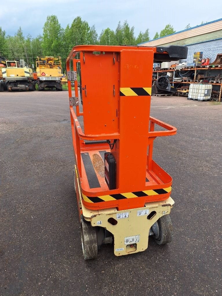 JLG 1230 ES Muuttoale! - Ψαλιδωτό ανυψωτικό: φωτογραφία 5 JLG 1230 ES Muuttoale! - Ψαλιδωτό ανυψωτικό: φωτογραφία 5