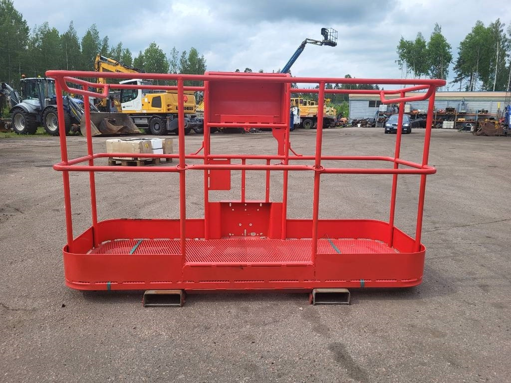 Manitou 200 ATJ kori - Κάθετος ανελκυστήρας με κατάρτι: φωτογραφία 3 Manitou 200 ATJ kori - Κάθετος ανελκυστήρας με κατάρτι: φωτογραφία 3