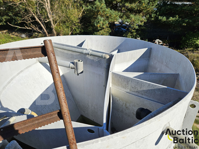 August ir Ko - Φορτηγό βυτιοφόρο: φωτογραφία 4 August ir Ko - Φορτηγό βυτιοφόρο: φωτογραφία 4