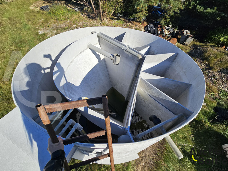 August ir Ko - Φορτηγό βυτιοφόρο: φωτογραφία 3 August ir Ko - Φορτηγό βυτιοφόρο: φωτογραφία 3