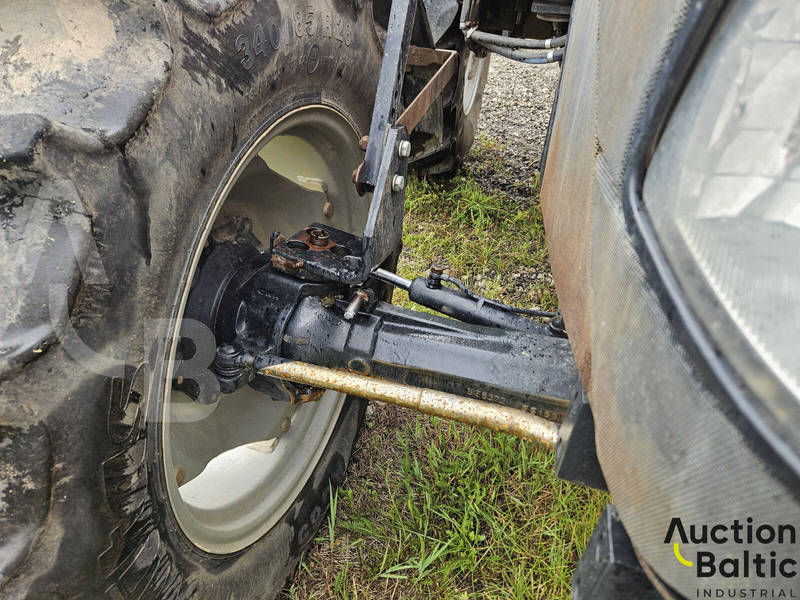 Τρακτέρ Case IH Farmall 105 A: φωτογραφία 13