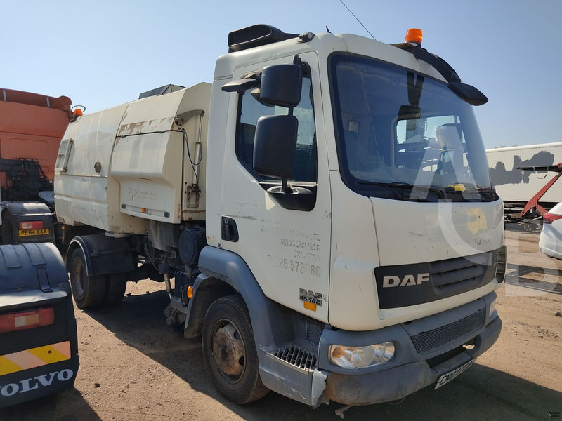 DAF LF45.160 - Σάρωθρο δρόμων: φωτογραφία 1 DAF LF45.160 - Σάρωθρο δρόμων: φωτογραφία 1
